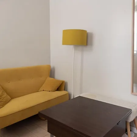 Apartment Near Parc Clichy Paris